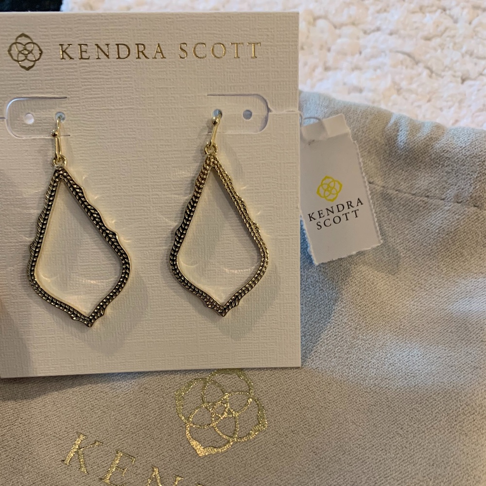 Kendra Scott Sophia Gold Drop Earrings